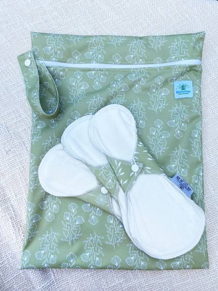 Blümchen Wetbag PUL mit Zip FLORAL grün (Made in Turkey)